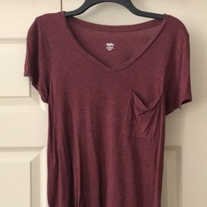 Maroon V neck.